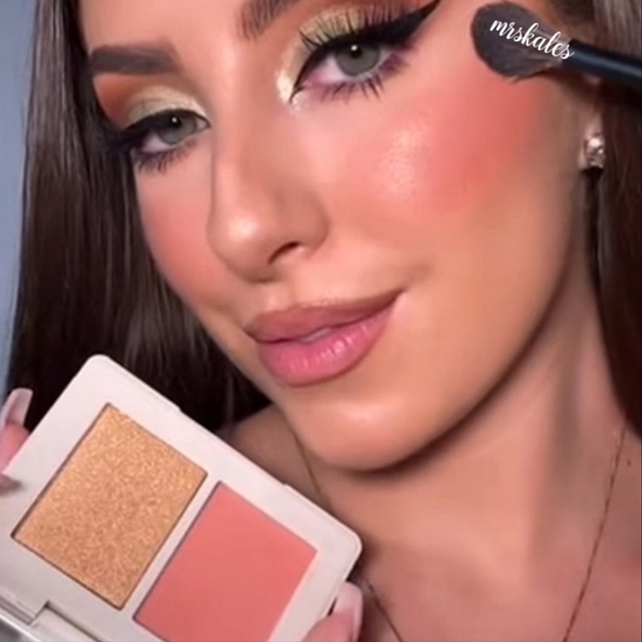 Kris Blush & Highlighter Cheek Duo - Picture 7 of 16